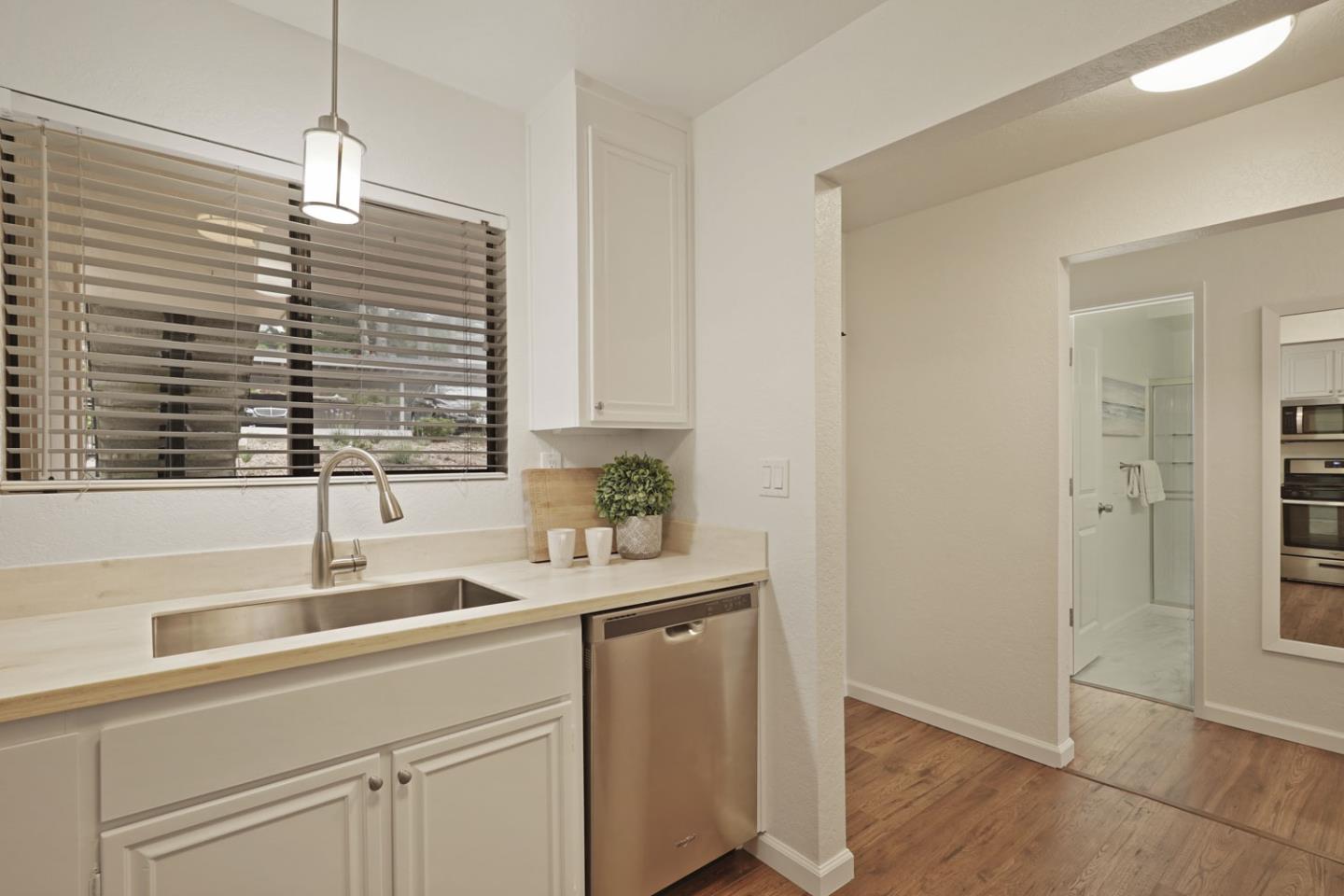 250 Forest Ridge Road, Unit 11 Monterey, CA 93940 - Photo 7 of 31 Gallery Image 7