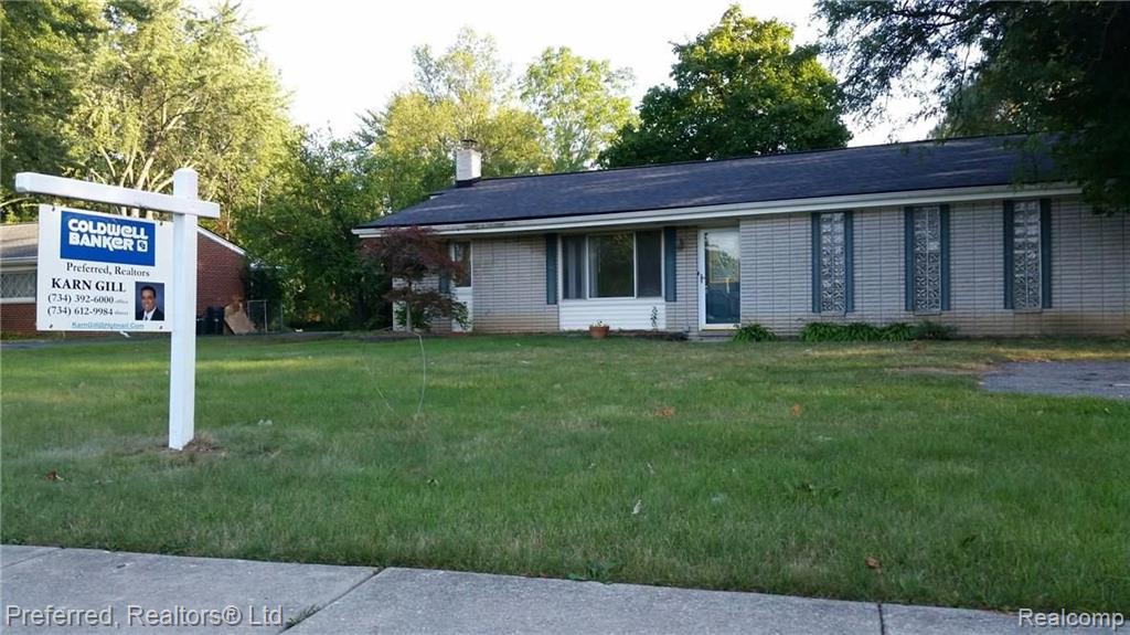 31869 West 13 Mile Road Farmington Hills, MI 48334 - Photo 2 of 12