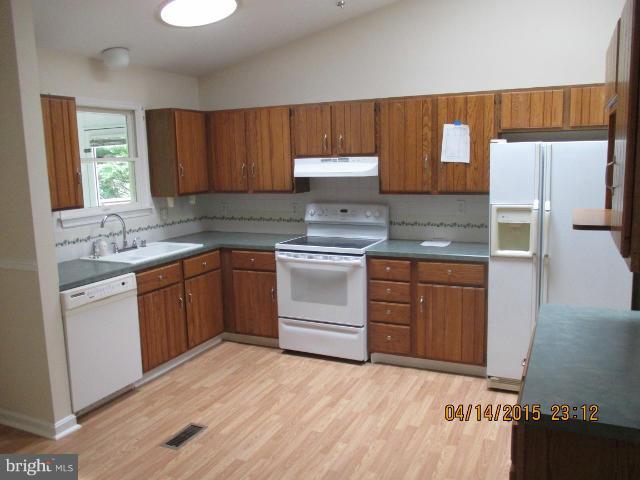 3715 Longley Road Abingdon, MD 21009 - Photo 11 of 28 Kitchen