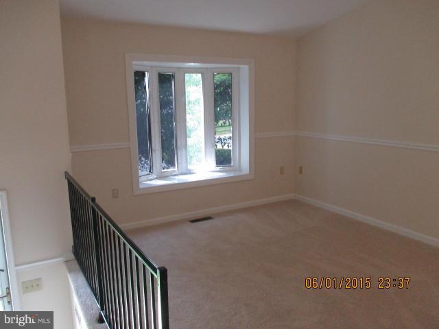 3715 Longley Road Abingdon, MD 21009 - Photo 7 of 28 Living Room