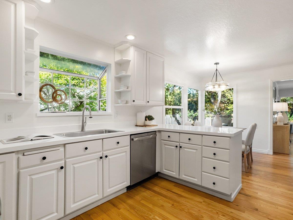 1306 Edgewood Road Redwood City, CA 94062 - Photo 16 of 77