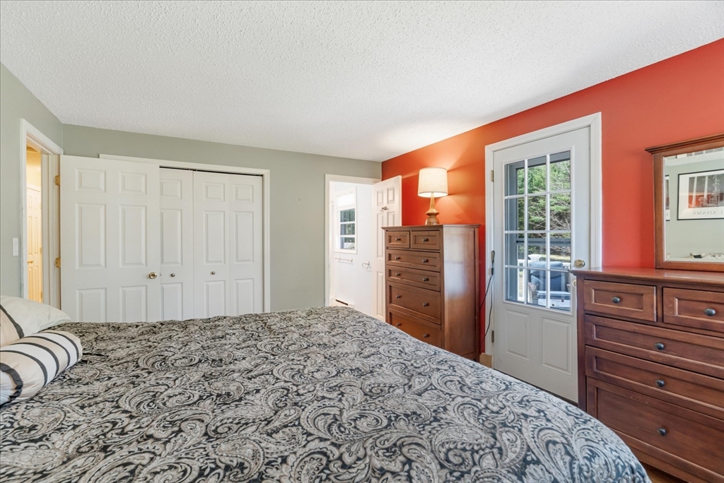 138 Benjamin Road Shirley, MA 01464 - Photo 24 of 41