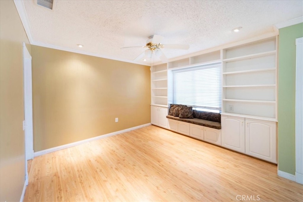 27038 Howard Street Menifee, CA 92586 - Photo 9 of 37