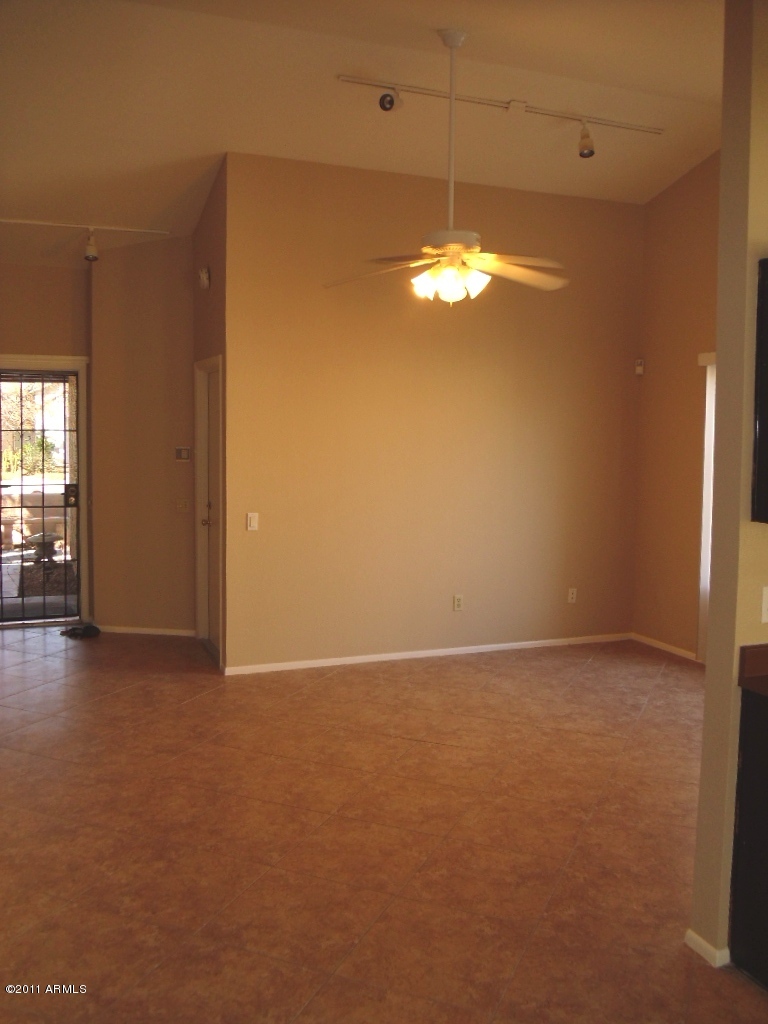 1821 East Grandview Road Phoenix, AZ 85022 - Photo 11 of 22 Family Room