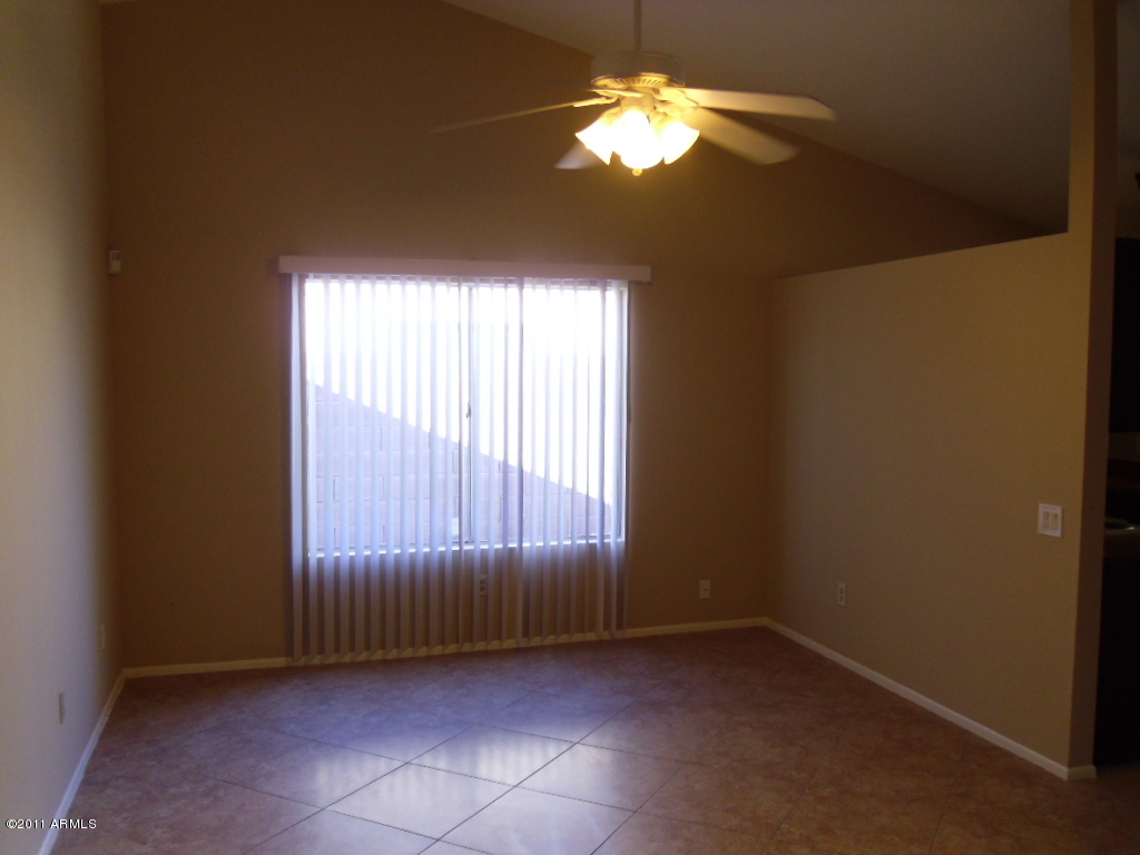 1821 East Grandview Road Phoenix, AZ 85022 - Photo 13 of 22 Family Room