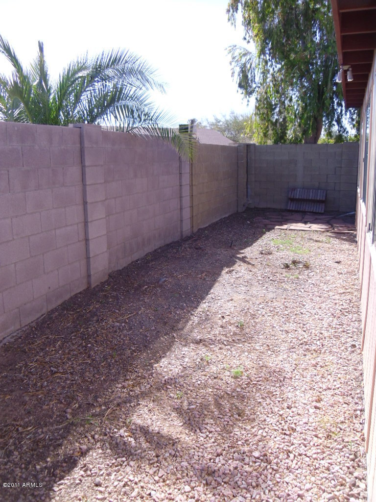 1821 East Grandview Road Phoenix, AZ 85022 - Photo 4 of 22 Side of Property