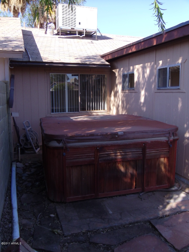 1821 East Grandview Road Phoenix, AZ 85022 - Photo 6 of 22 Spa