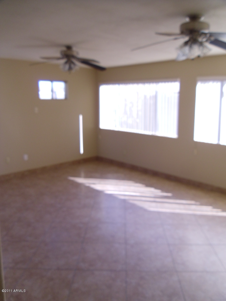 1821 East Grandview Road Phoenix, AZ 85022 - Photo 9 of 22 Arizona Room