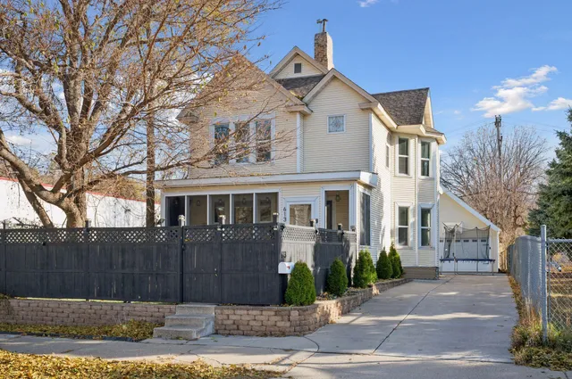 $475,000 | 613 Harrison Street Northeast, Minneapolis, MN 55413