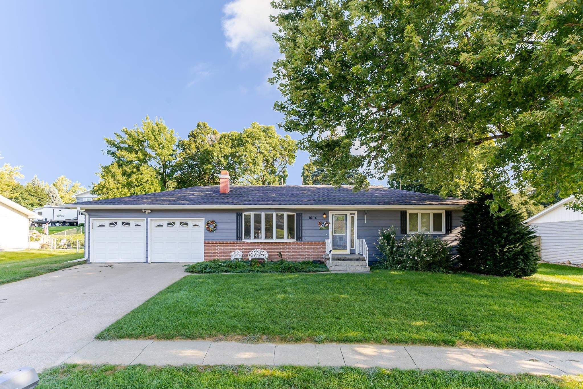 1604 Bel Air Road Norfolk, NE 68701 - Photo 1 of 35 Gallery Image 1