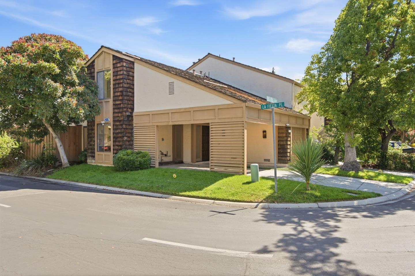 4762 Rio Rita Way San Jose, CA 95129 - Photo 3 of 42
