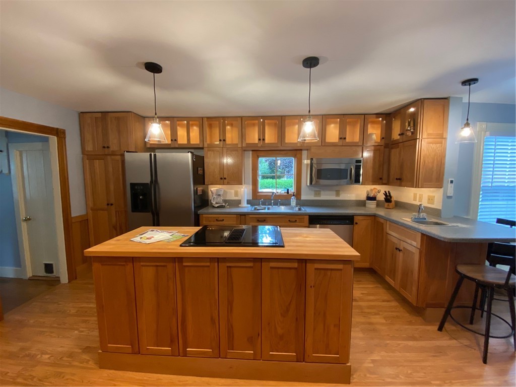 9 Potter Street Newport, RI 02840 - Photo 4 of 24