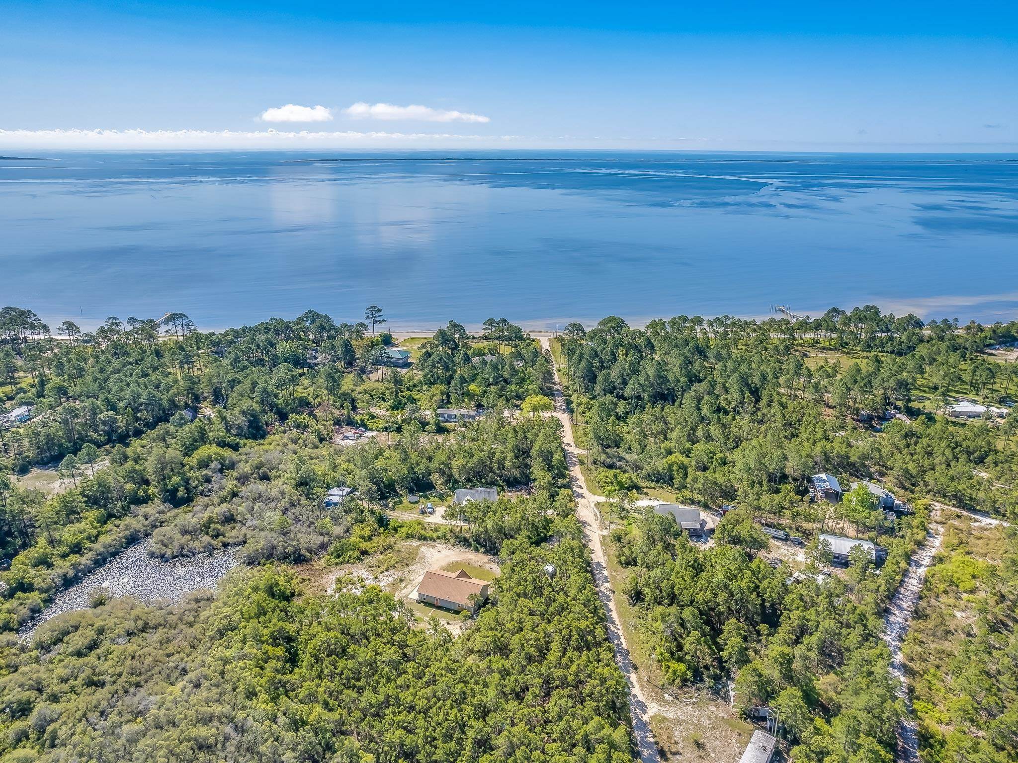 127 Herndon Road Carrabelle, FL 32322 - Photo 12 of 26 Gallery Image 12