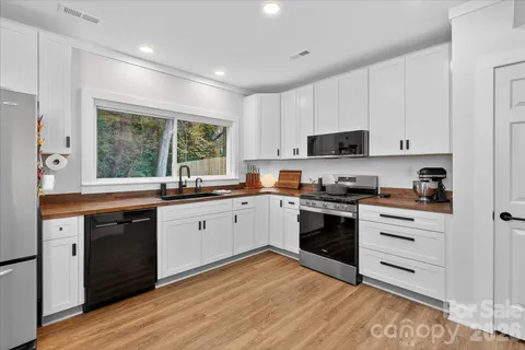 $615,000 | 6431 Rosecrest Drive, Charlotte, NC 28210