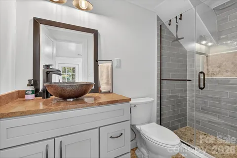 $615,000 | 6431 Rosecrest Drive, Charlotte, NC 28210