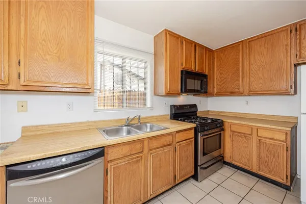 $320,000 | 10415 Buckboard Circle, Adelanto, CA 92301