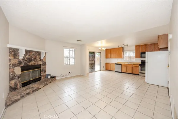 $320,000 | 10415 Buckboard Circle, Adelanto, CA 92301