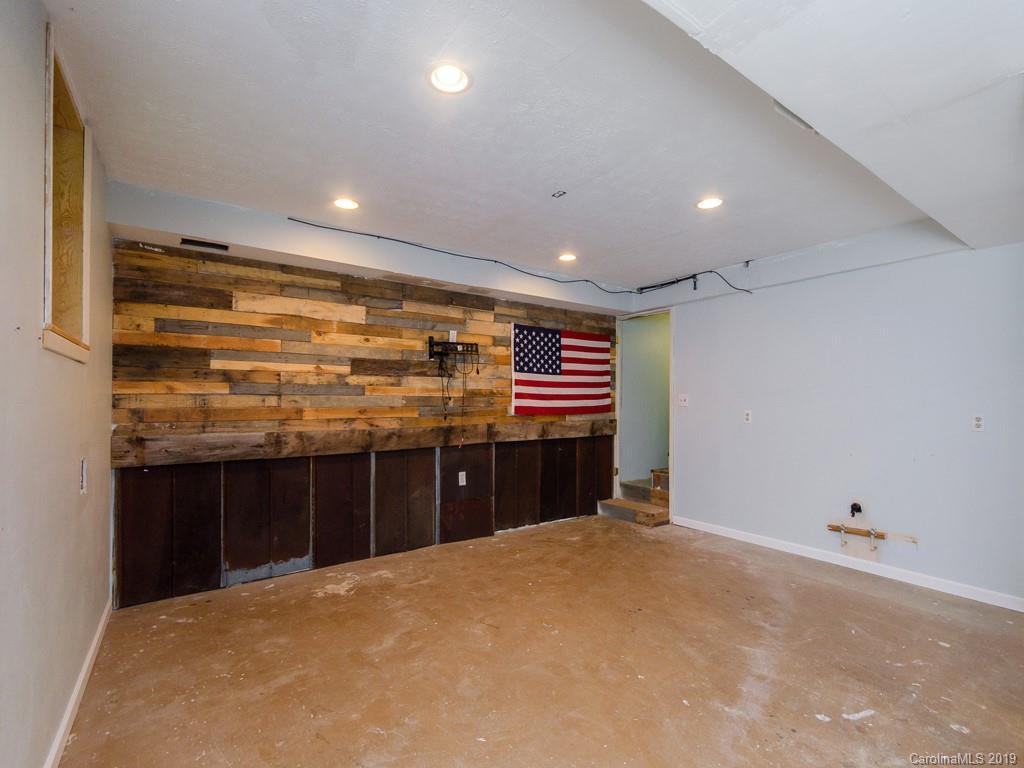 718 Justice Ridge Road Candler, NC 28715 - Photo 19 of 24 Gallery Image 19