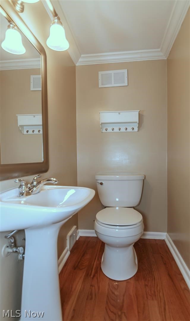 1143 Brainard Road Lyndhurst, OH 44124 - Photo 13 of 35 Half bath located off back hallway on 1st floor.