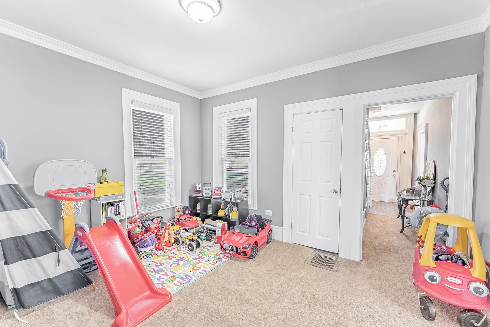 168 Villa Street Elgin, IL 60120 - Photo 10 of 36