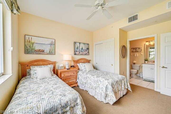 7905 Mahogany Run Lane, Unit 1314 Naples, FL 34113 - Photo 4 of 11