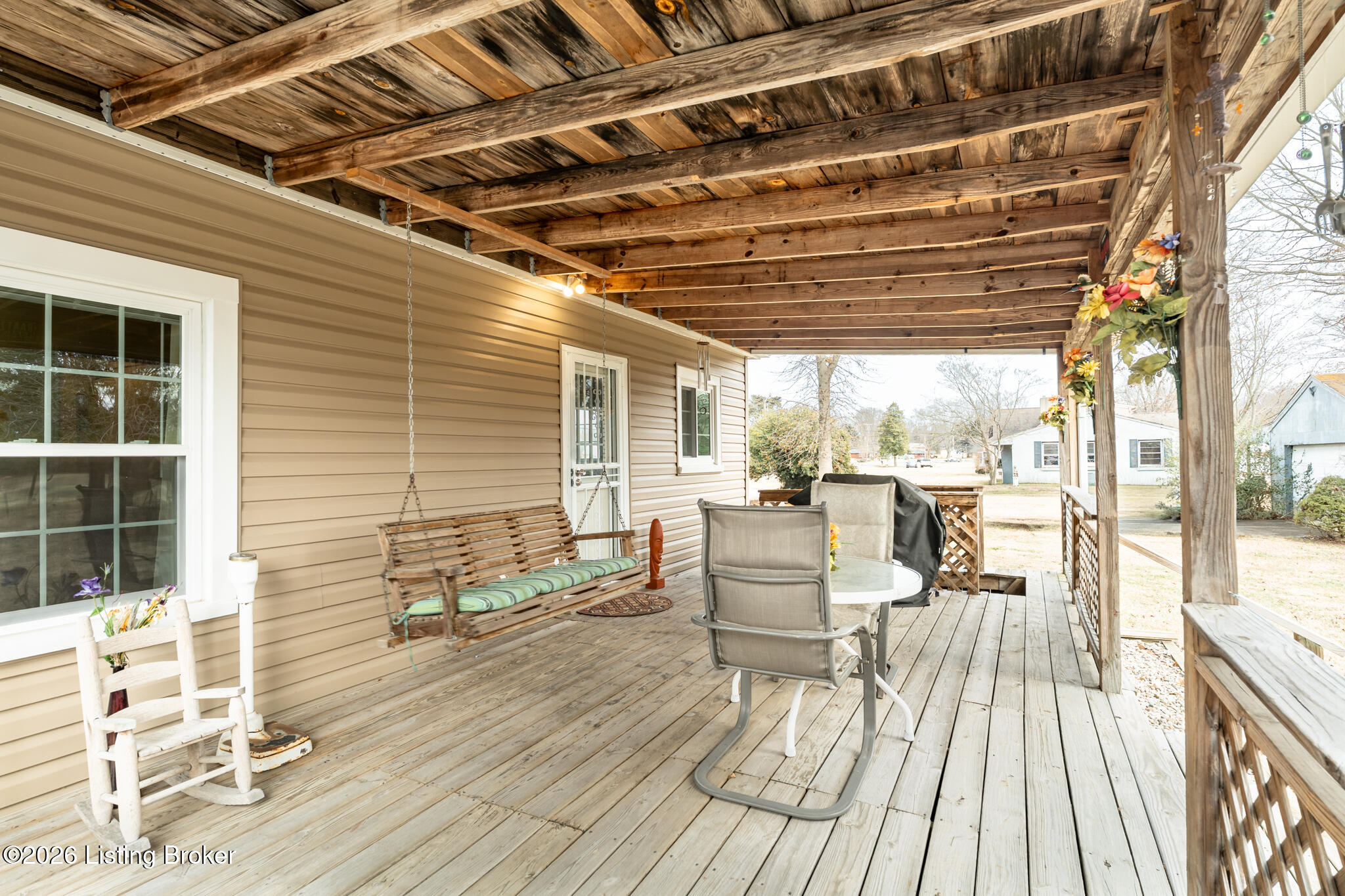 4916 Valley Station Road Louisville, KY 40272 - Photo 21 of 38 DSC02480-HDR