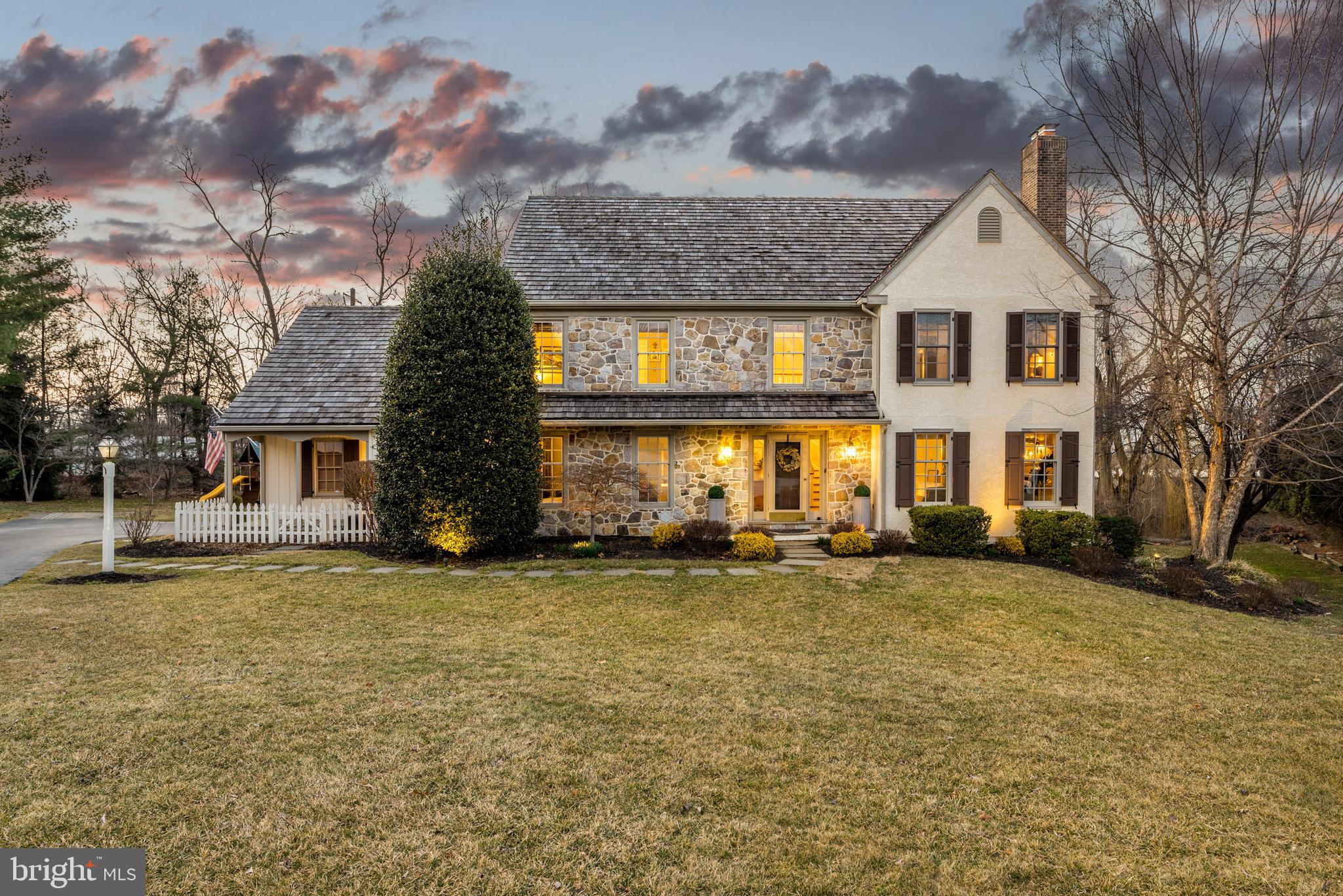 Welcome to 890 Springbank Ln in Wayne