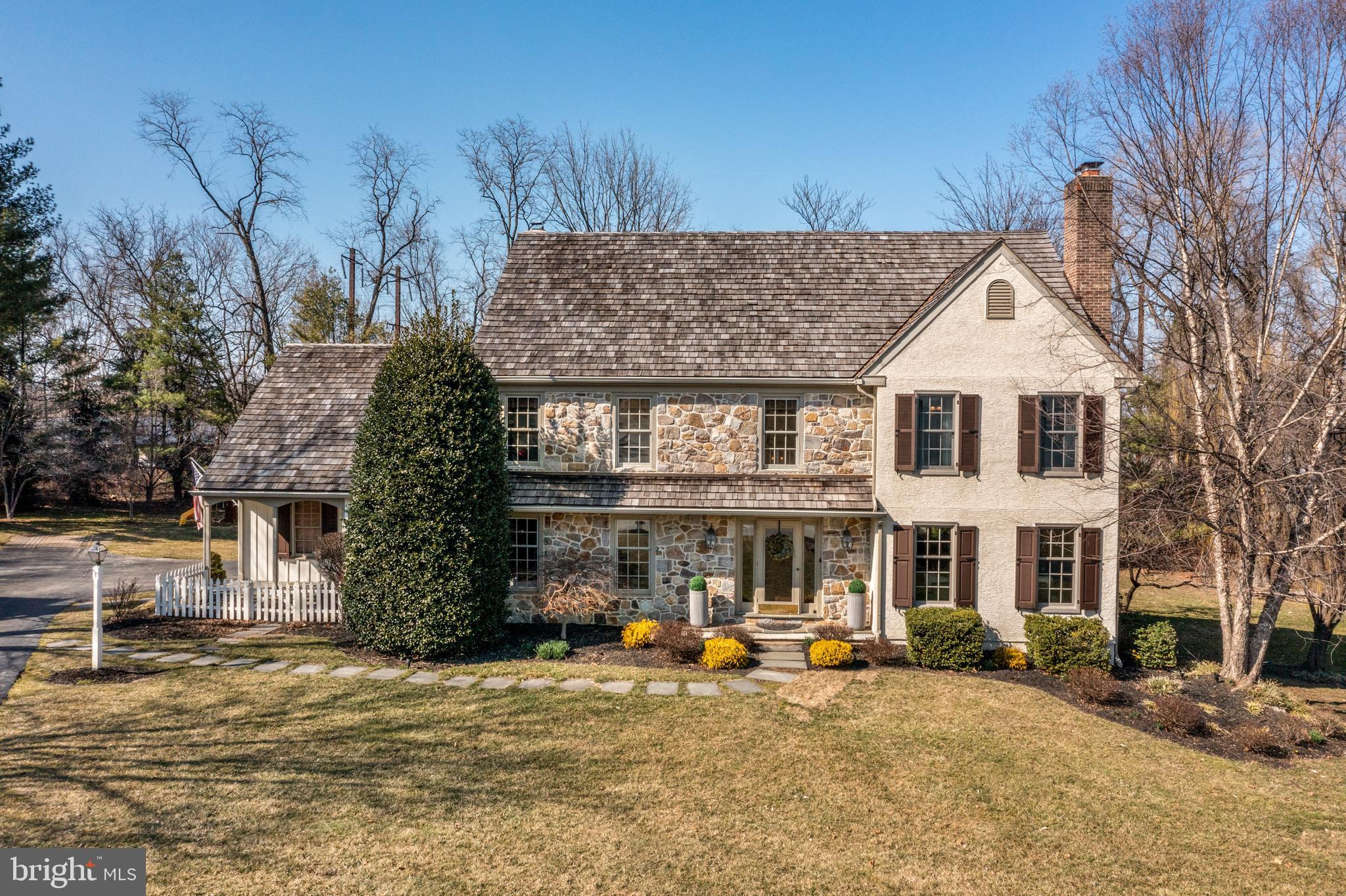 890 Springbank Lane Wayne, PA 19087 - Photo 2 of 46 Beautiful stone facade