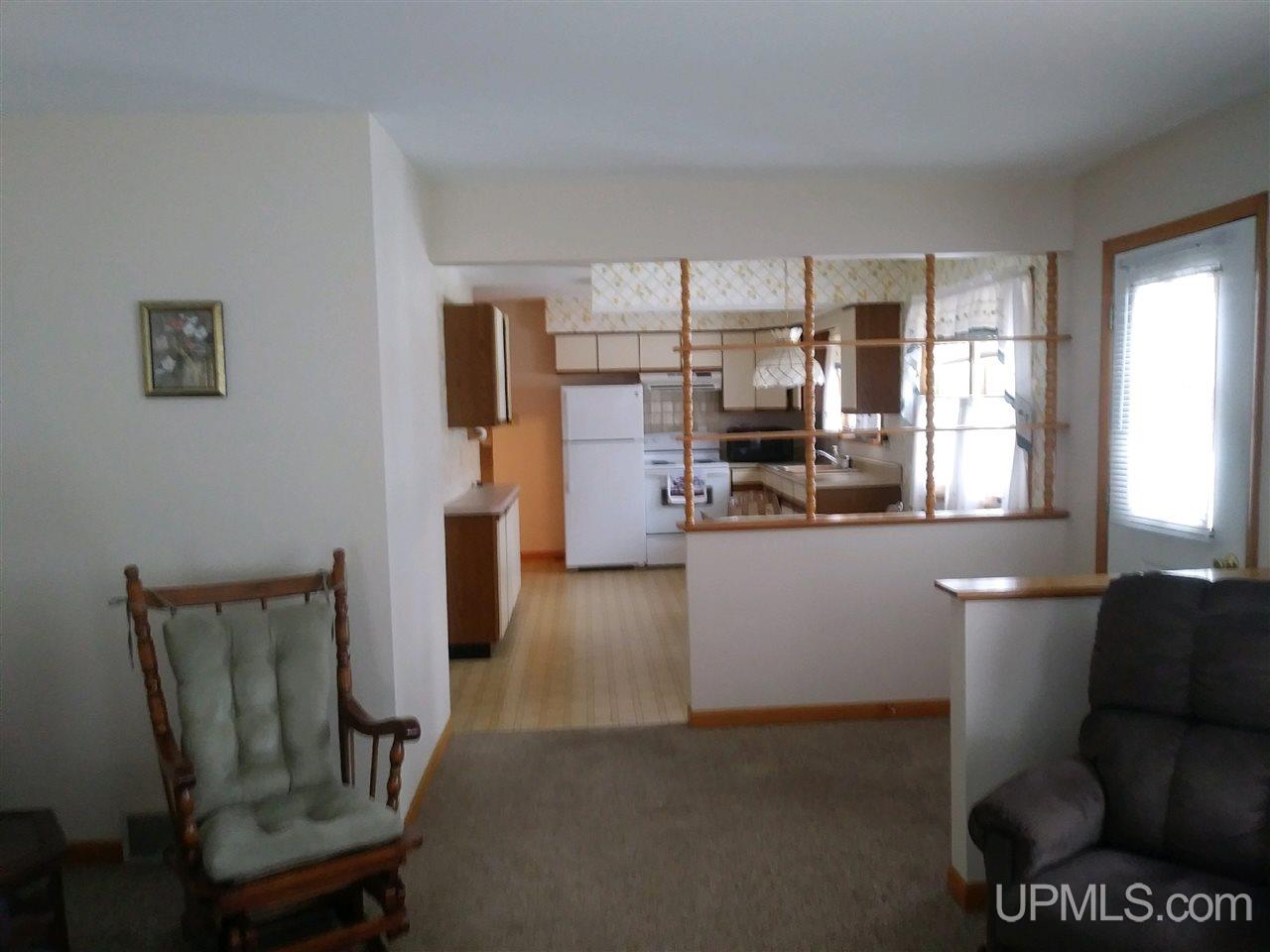 25636 Temple Street Calumet, MI 49913 - Photo 4 of 13