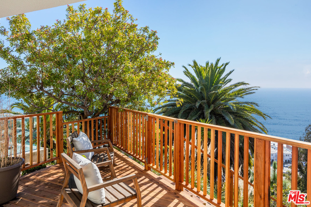 21470 Rambla Vista Malibu, CA 90265 - Photo 14 of 29