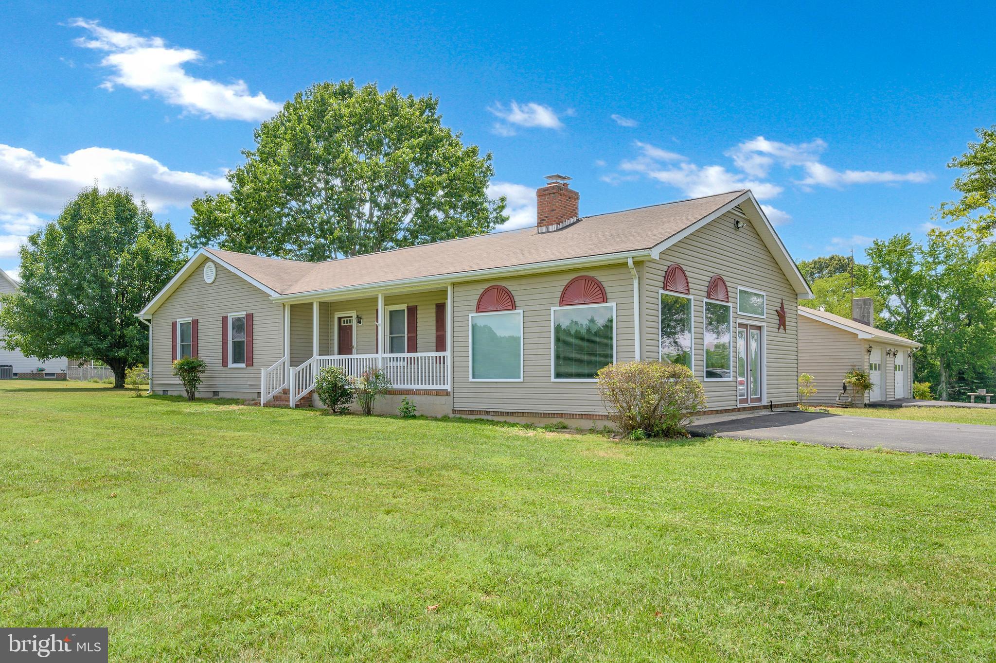 4286 Comanche Ridge King George, VA 22485 - Photo 2 of 44 Gallery Image 2