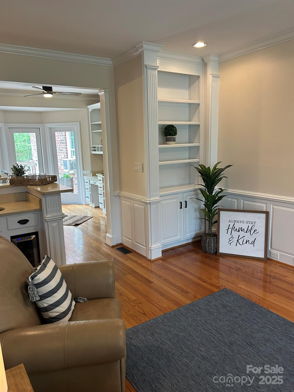 5300 Green Rea Road Charlotte, NC 28226 - Photo 12 of 42 a living room with furniture kitchen view and a potted plant