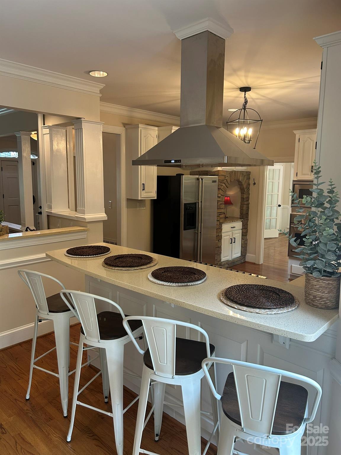 5300 Green Rea Road Charlotte, NC 28226 - Photo 10 of 42 a kitchen with a table and chairs in it