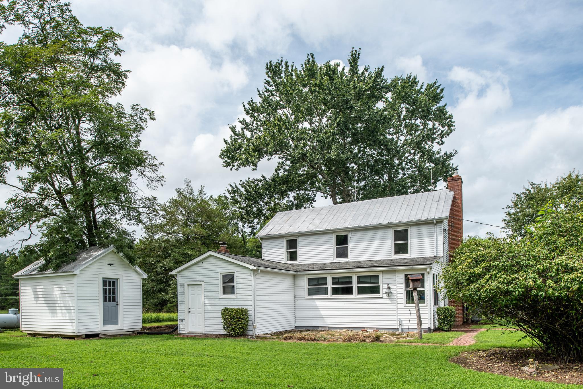 15390 Round Hill Road King George, VA 22485 - Photo 4 of 104 Replaced lower roof!Metal roofs painted this year!