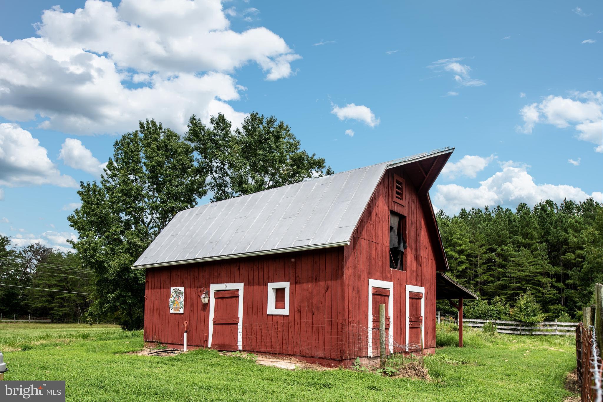 15390 Round Hill Road King George, VA 22485 - Photo 37 of 104 Big Red Barn! Hayloft,4 stalls, large bay/run in!
