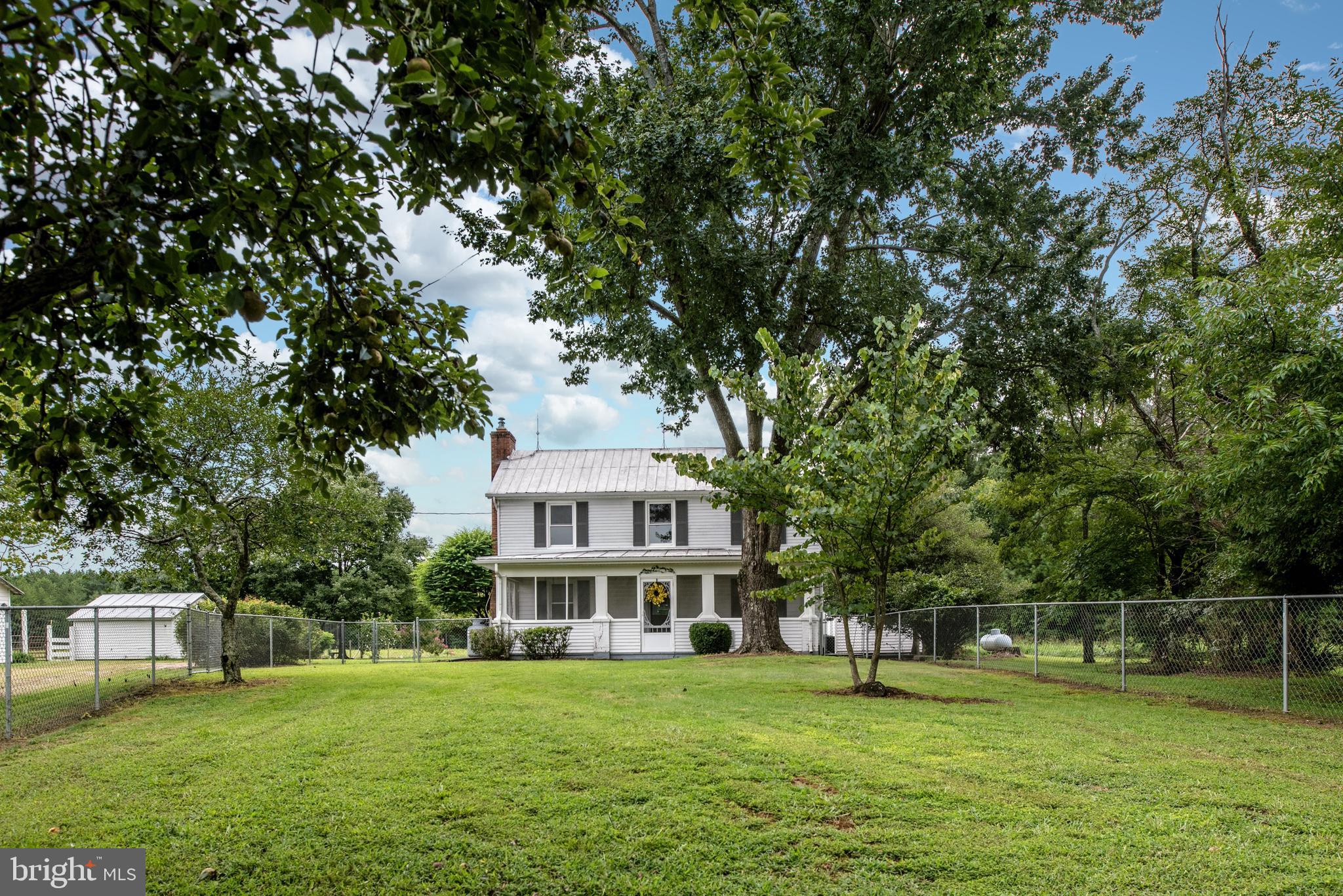 15390 Round Hill Road King George, VA 22485 - Photo 10 of 104 Fenced in front yard! Doggie door at porch!