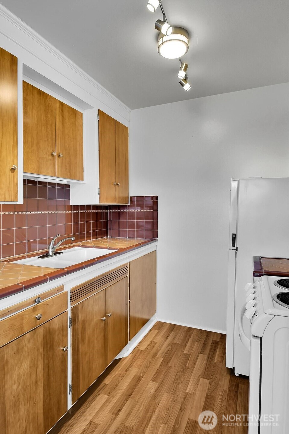4130 36th Avenue Southwest Seattle, WA 98126 - Photo 14 of 22