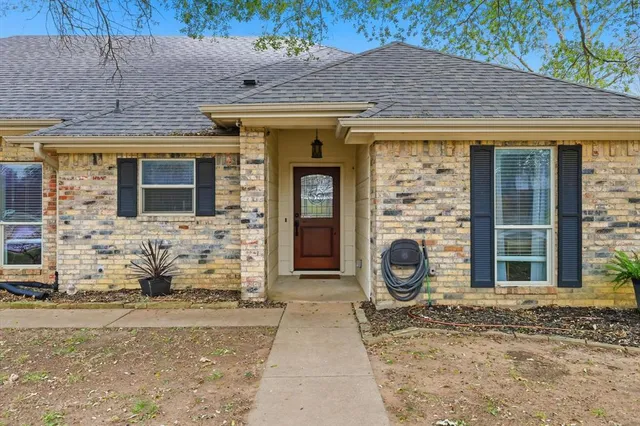 $365,000 | 3104 Nottingham Drive, Denton, TX 76209