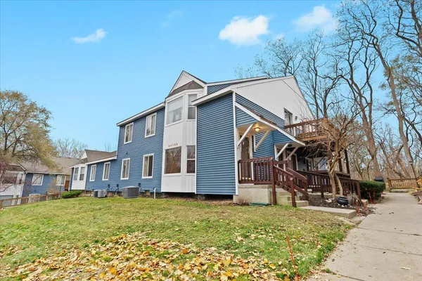 $186,000 | 44750 Bayview Drive, Unit 37, Novi, MI 48377