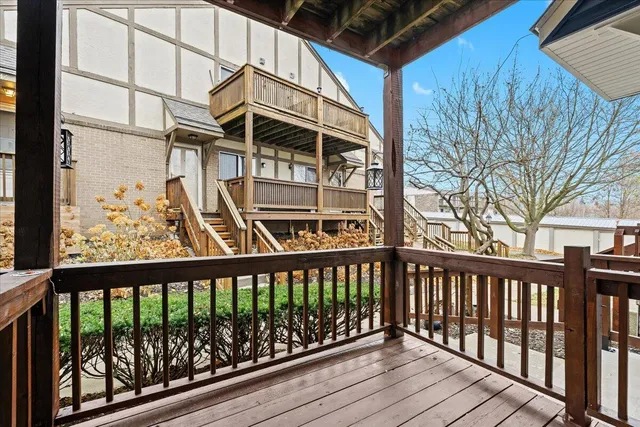 $186,000 | 44750 Bayview Drive, Unit 37, Novi, MI 48377