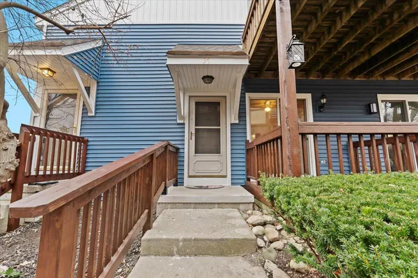 $186,000 | 44750 Bayview Drive, Unit 37, Novi, MI 48377