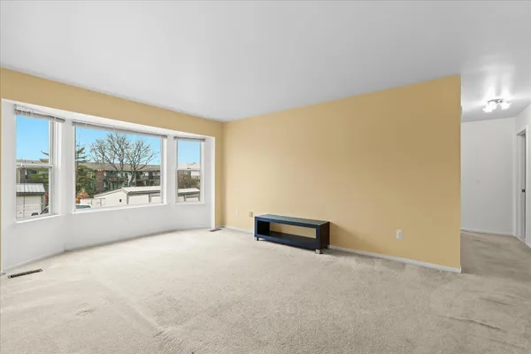 $186,000 | 44750 Bayview Drive, Unit 37, Novi, MI 48377