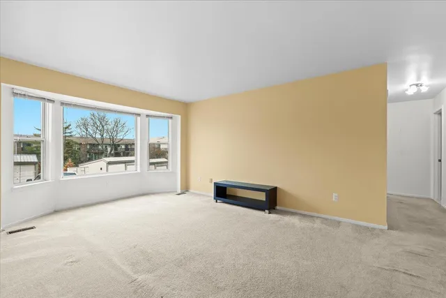 $186,000 | 44750 Bayview Drive, Unit 37, Novi, MI 48377