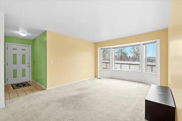 $186,000 | 44750 Bayview Drive, Unit 37, Novi, MI 48377