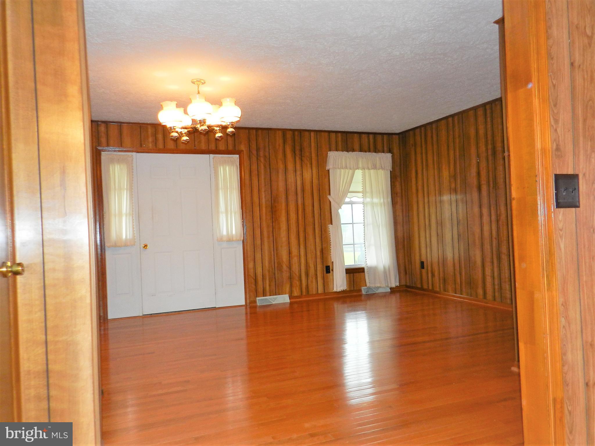 11269 Old Stillhouse Road Boston, VA 22713 - Photo 24 of 77 Living off of Kitchen