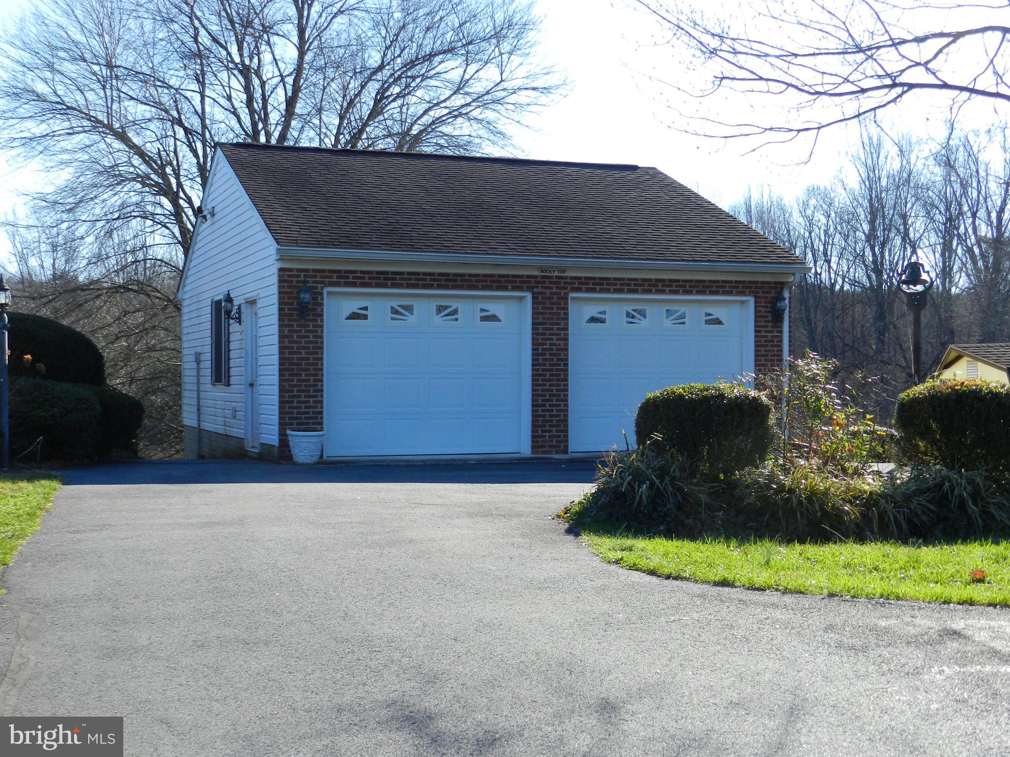 11269 Old Stillhouse Road Boston, VA 22713 - Photo 7 of 77 Large Detached Garage