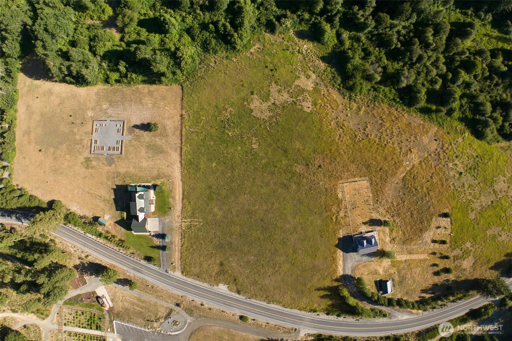 10479 Eagle Creek Road Leavenworth, WA 98826 - Photo 14 of 25 a picture of a bathroom