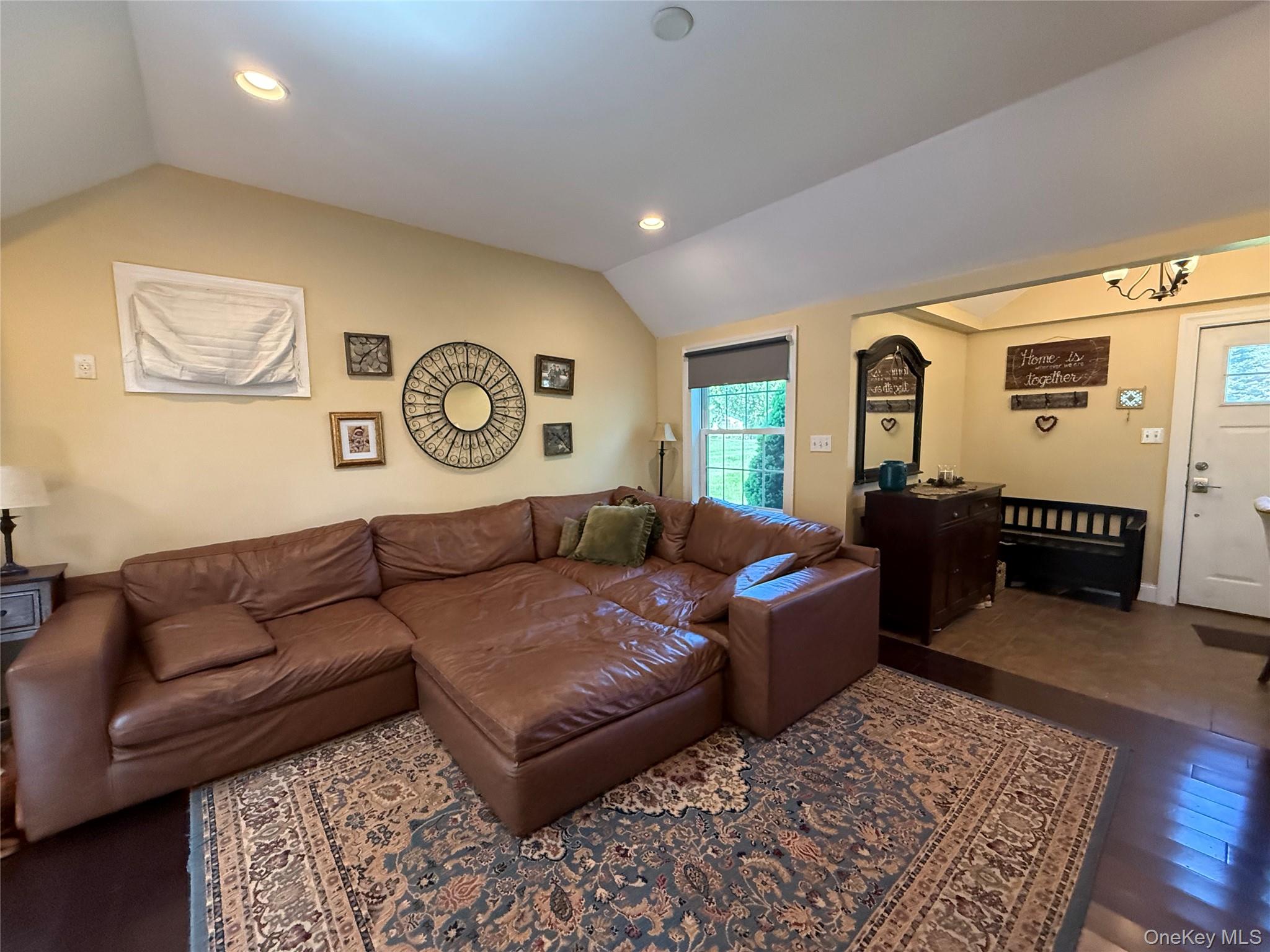 33 Foley Road Warwick, NY 10990 - Photo 7 of 26 large area living room