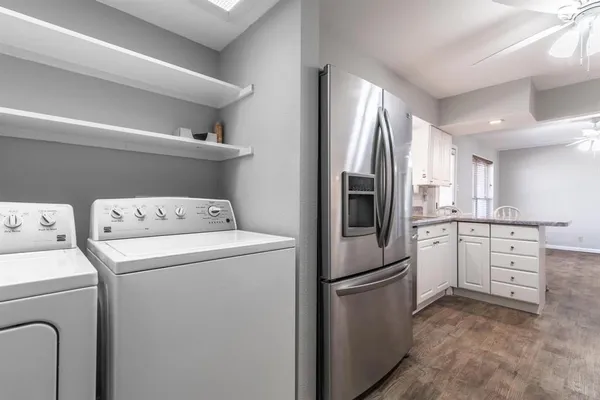 $2,400 | 12118 Brisbane Avenue, Farmers Branch, TX 75234