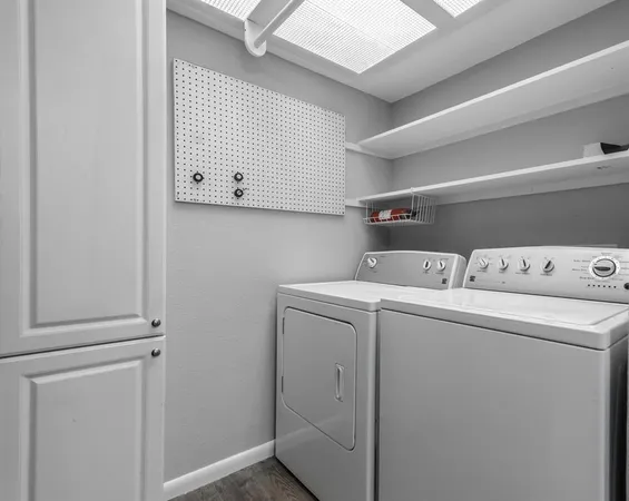 $2,400 | 12118 Brisbane Avenue, Farmers Branch, TX 75234